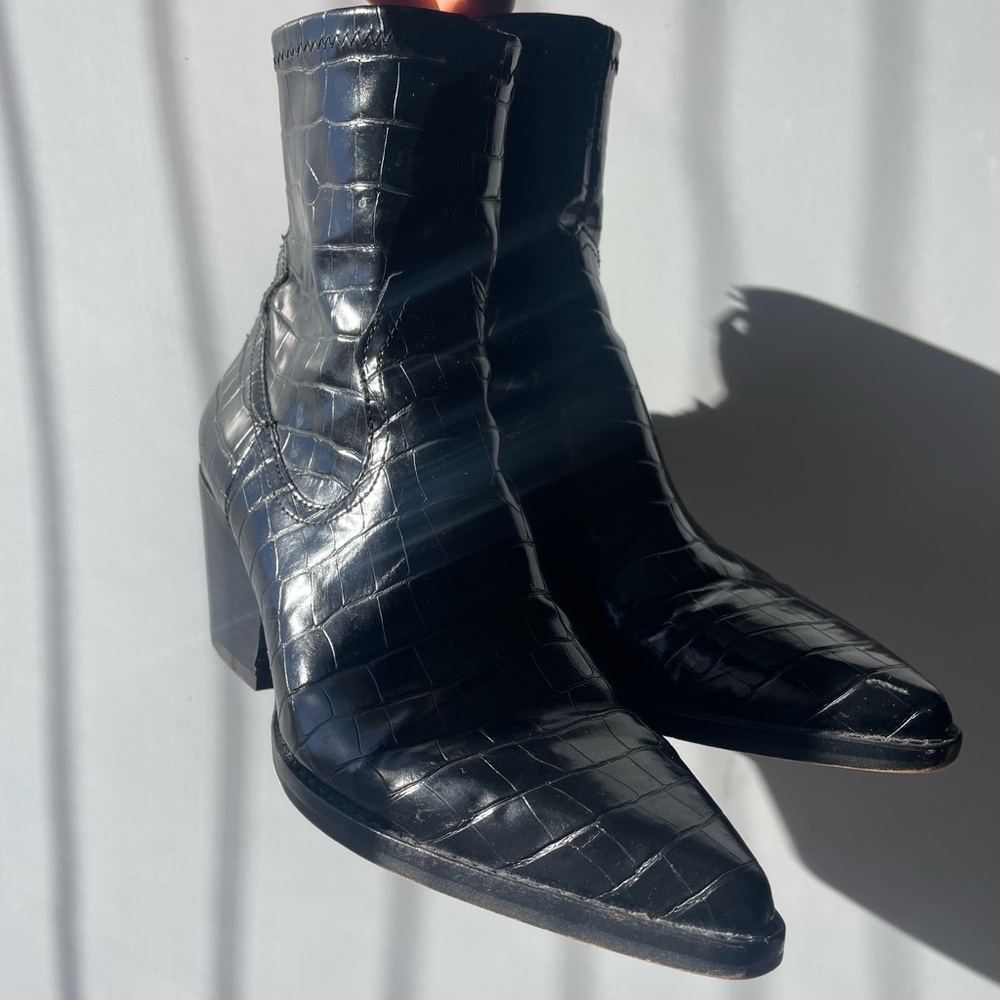 Dulce Vita Boots